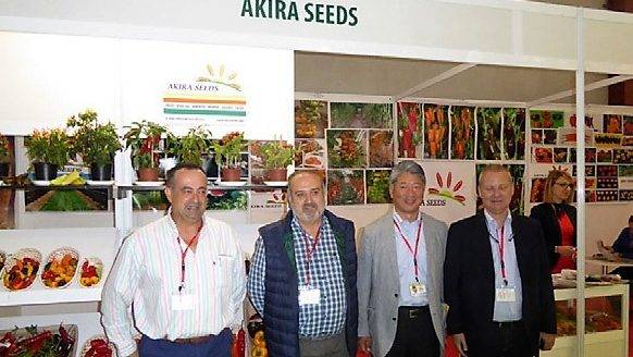Akira Seeds muestra en Almería su gama de especialidades en pimientos, tomates, sandías y cebollas