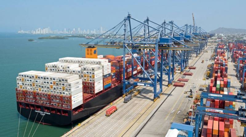 Flor cortada: comercio internacional y transporte marítimo