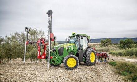 Conoce la nueva serie de tractores 5ML de John Deere para cultivos intensivos