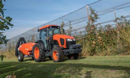 Kubota presenta la nueva serie de tractores M5002 Narrow, más potente, confortable y segura