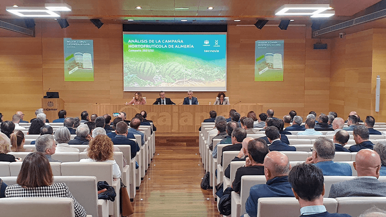 Campaña Hortofrutícola de Almería 2021/2022, un análisis de Cajamar